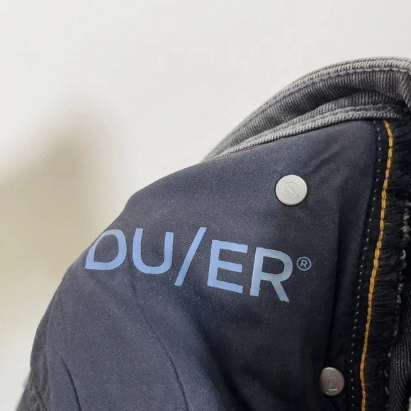 DU/ER | WOMEN'S SKINNY JEANS IN GRAY WASH - Picture 9 of 16